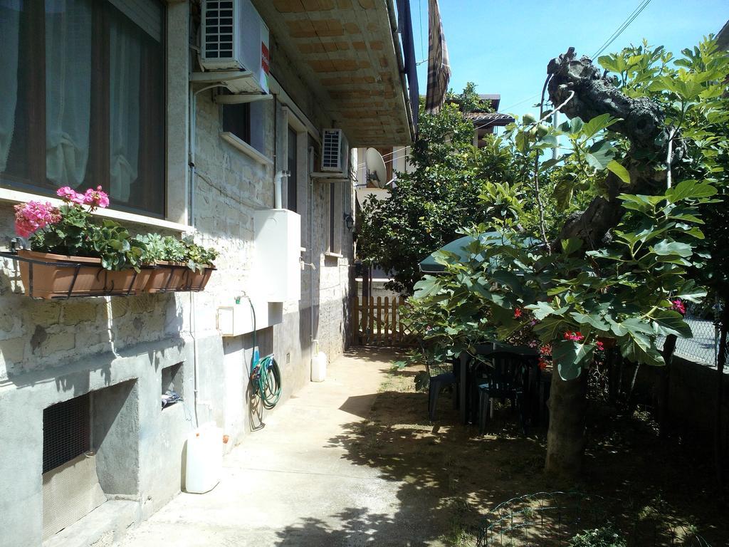 B&B A Casa Di Nonna Fondi Exterior foto